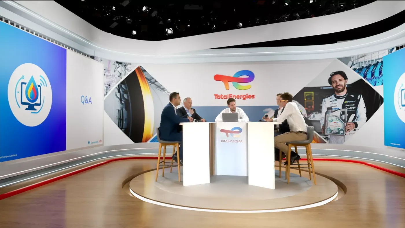Le décor virtuel diffusé en Direct : plateau immersif aux couleurs du client
